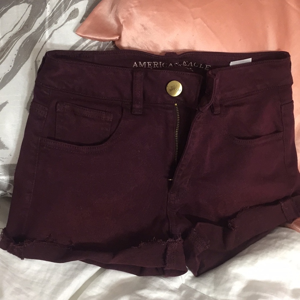 AE Maroon high waisted shorts